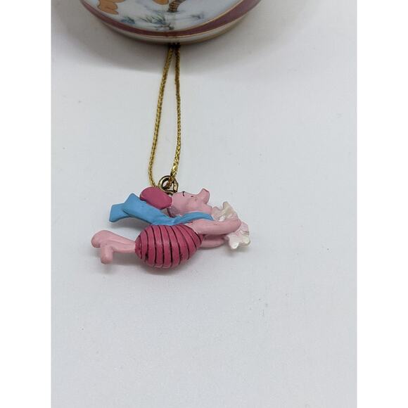 Disney Ornament 2001 - Winnie the Pooh - Sounds of the Season #3 - Picture 4 of 4